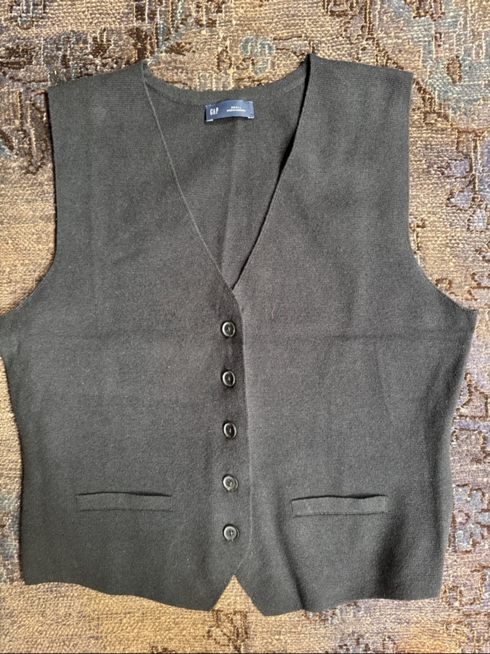 GAP Black Knit Crewneck Sweater